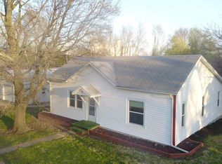 305 W Santa Fe Trail St, Overbrook, KS 66524