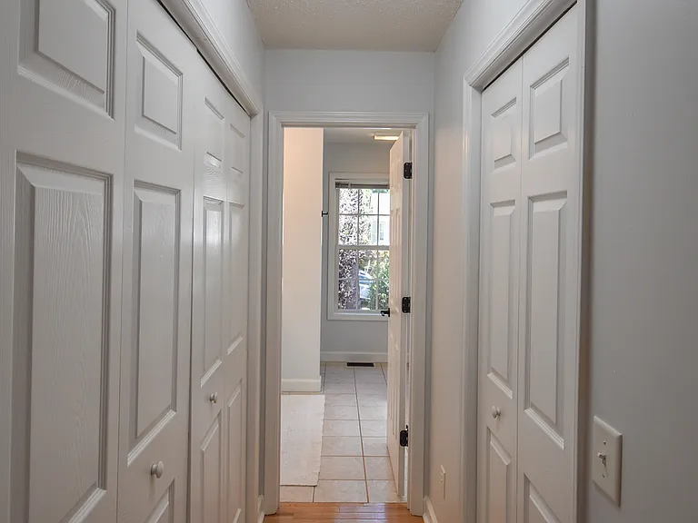 190 Winchester Rd — Photo 14
