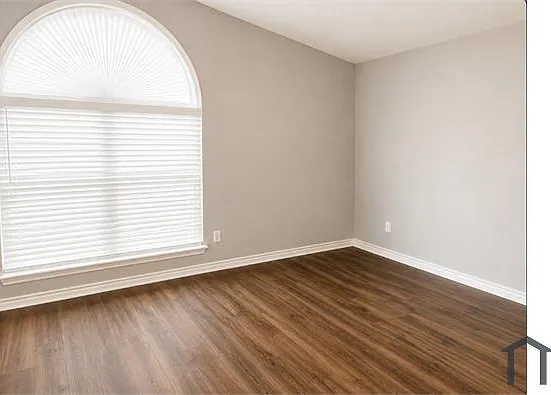 5601 Lawnsberry Dr — Photo 14