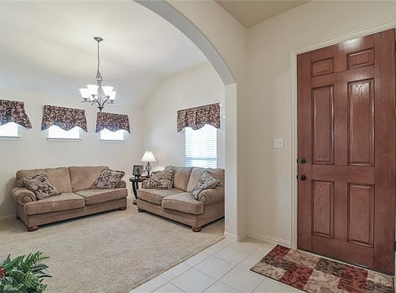 2nd image of 936 Casa Grandes Dr