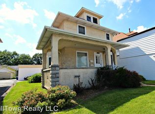 2121 1/2 16th St, Moline, IL 61265