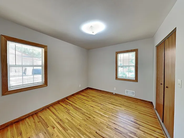 1218 Skillman Ave E — Photo 21