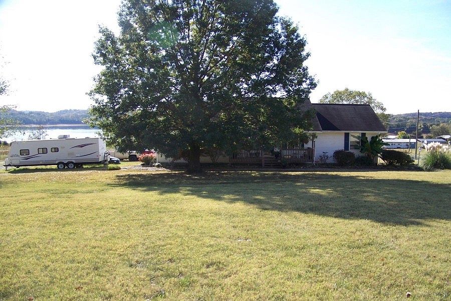 1st image of 166 Berry Dr