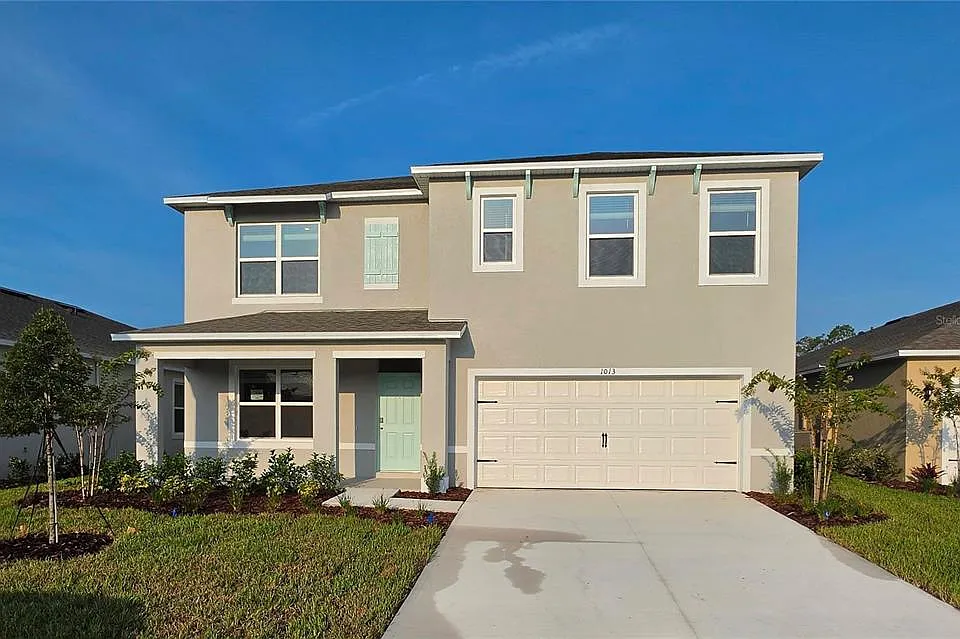 1013 Champion Ridge Dr