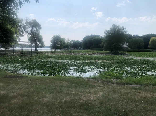 4720 Lagoon Dr, Mound, MN 55364