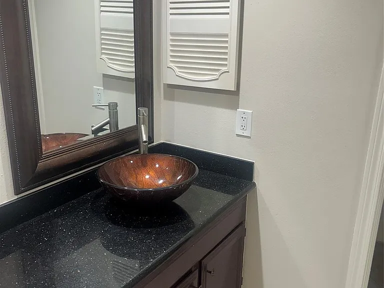 11711 Memorial Dr #288 — Photo 7
