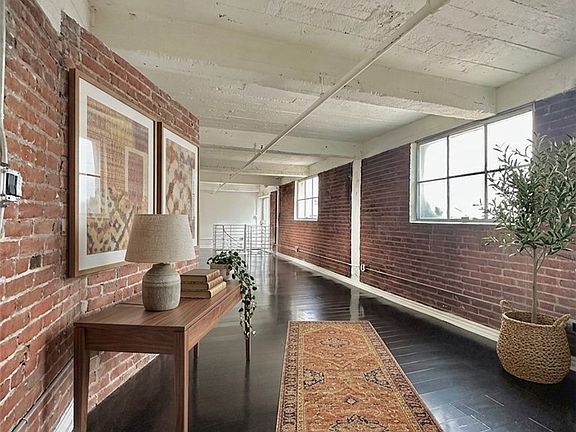 3rd image of 312 W 5th St APT 1203