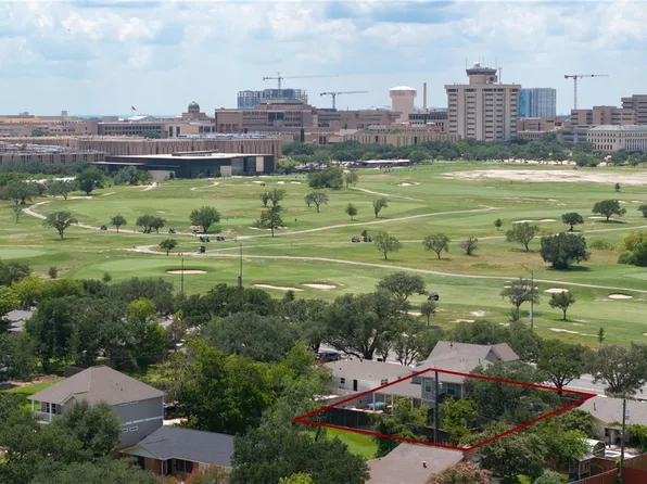 1610 George Bush Dr, College Station, TX 77840