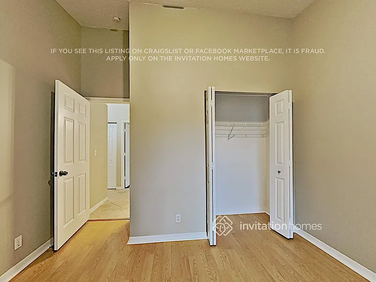 4705 NW 76th St — Photo 12