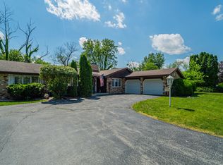 24726 S Willow Brook Trl, Crete, IL 60417