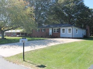 301 Ridge Dr, Mount Holly, NC 28120