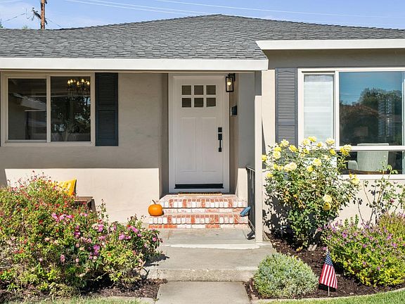 4th image of 609 E 16th Ave