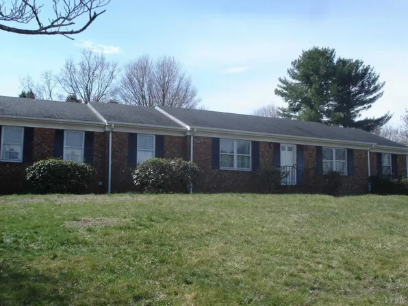 121 Gouyer Dr, Madison Heights, VA 24572