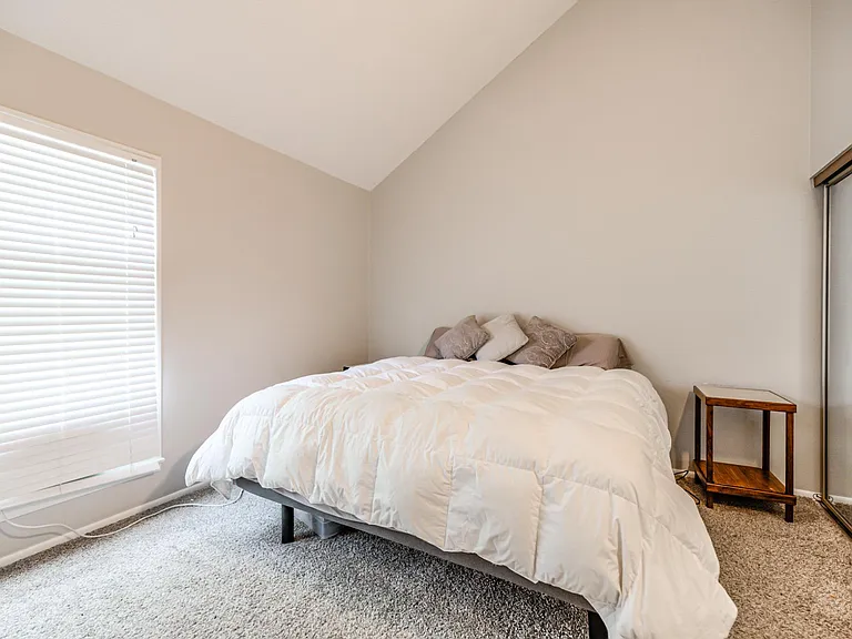 8040 Halsey St — Photo 13