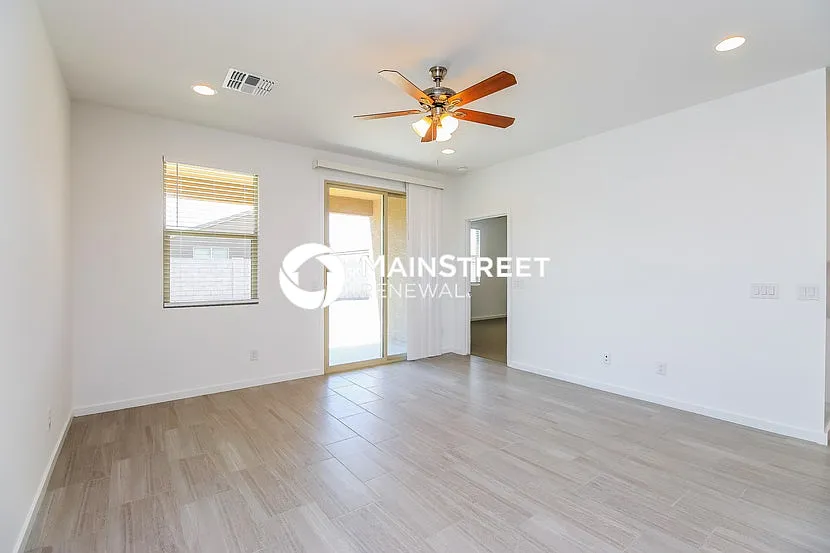 3723 E Sandoval Dr — Photo 3