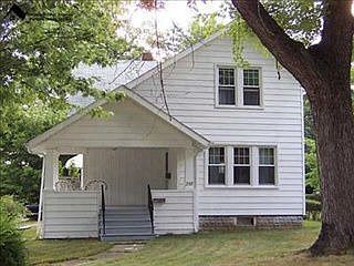 5th image of 258 Crestwood Ave