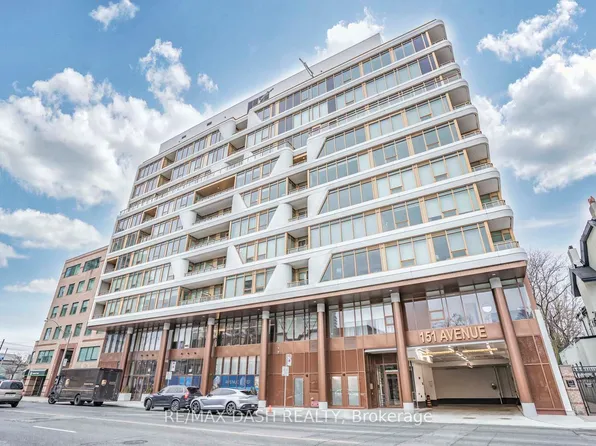 151 Avenue Rd #205, Toronto, ON M5R 0B8