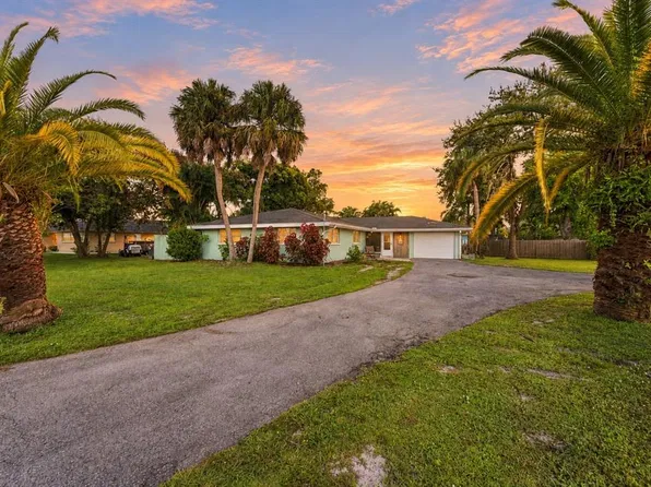 5105 W COUNTRY CLUB DRIVE, SARASOTA, FL 34243