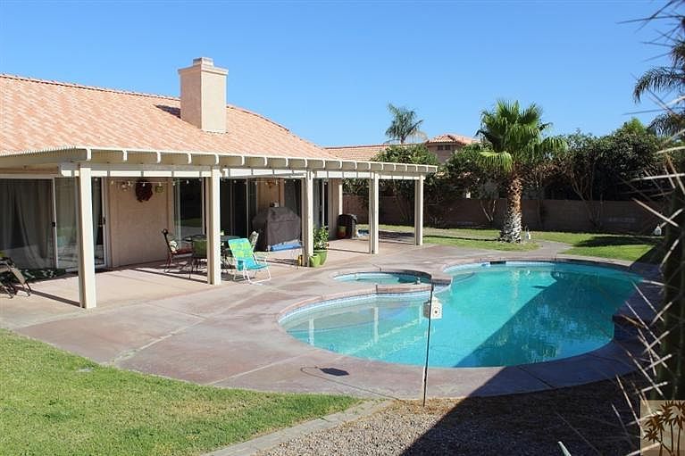 1st image of 44645 Verbena Dr