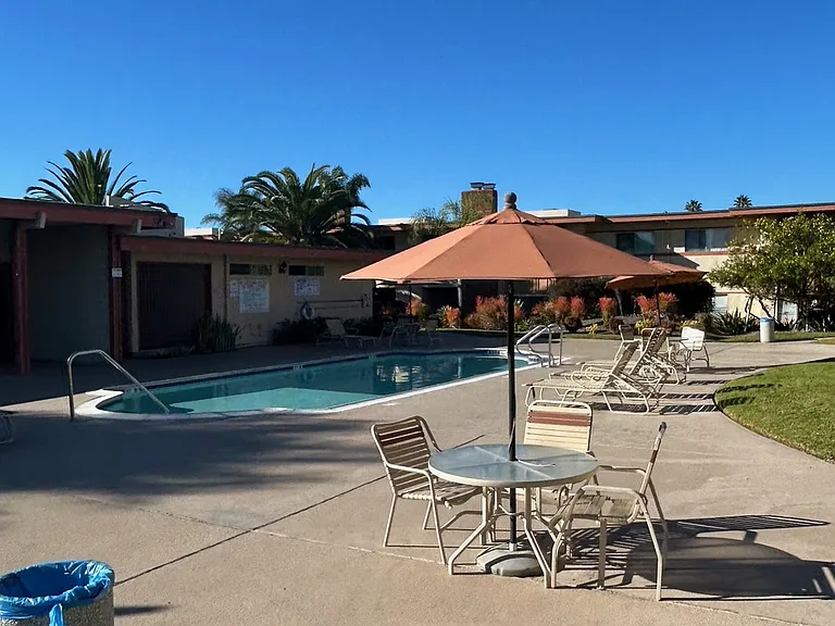 6808 Hyde Park Dr #D — Photo 18