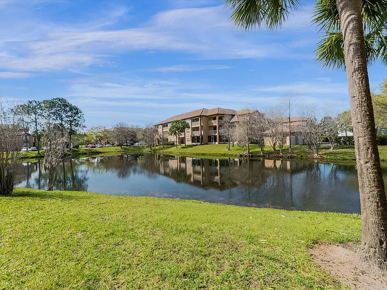 14036 Fairway Island Dr #1-1513 — Photo 4