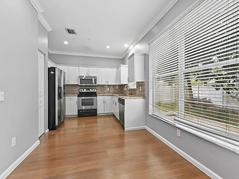 5049 Starblaze Dr — Photo 11