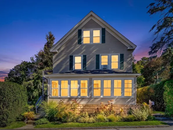 46 Crane Ave, Maynard, MA 01754
