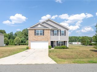 110 McKenzie Ct, Lexington, NC 27295