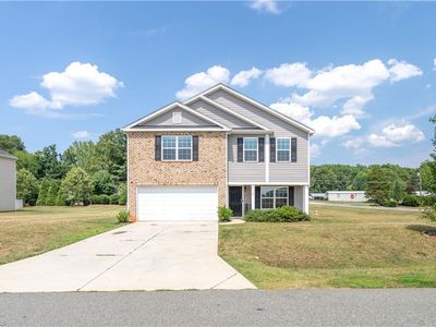 110 McKenzie Ct, Lexington, NC, 27295