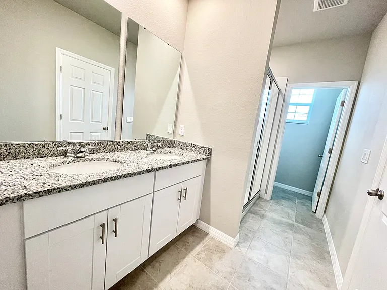 332 S Zuni Rd — Photo 17