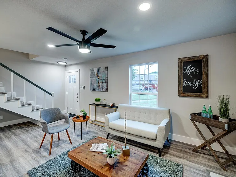 5001 Cottonwood Cir #B — Photo 5