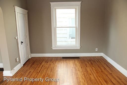 2nd image of 422 1st St NE #3349229