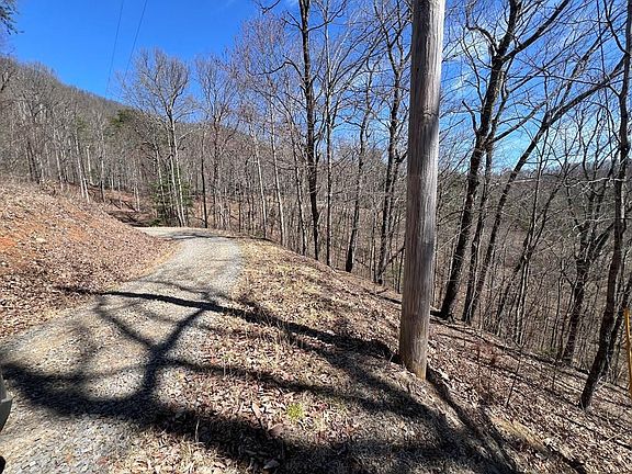 3rd image of 17 Panorama Dr