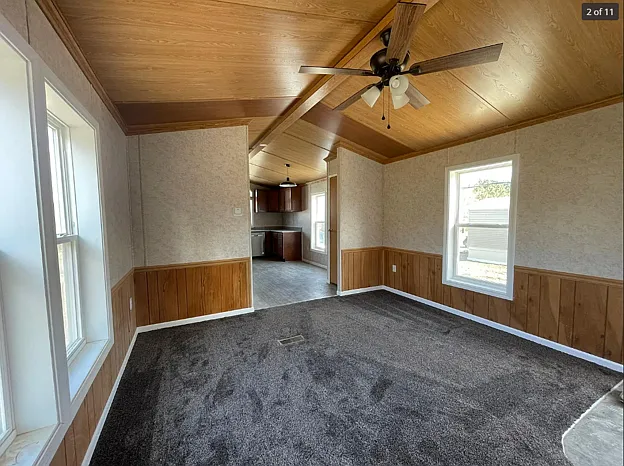 3 bed, 900 sqft, $1,700 — Photo 3