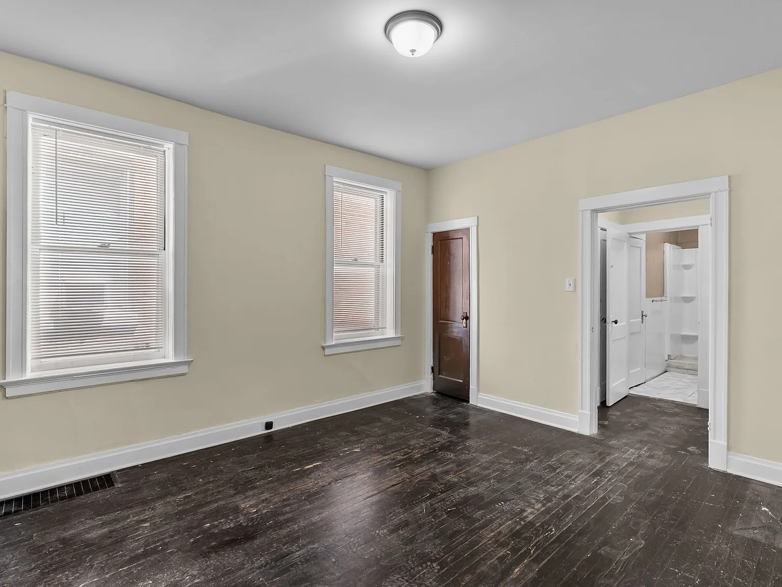 2 bed, 1200 sqft, $1,249 — Photo 4