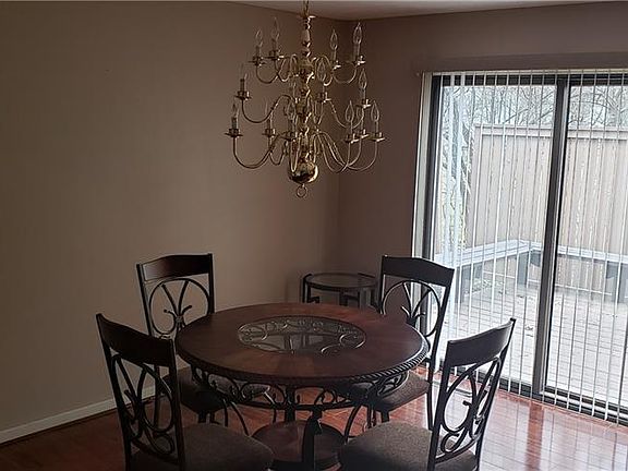4th image of 4472 Willow Creek Dr SE
