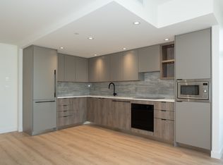 755 Harbourside Dr #512, North Vancouver, BC