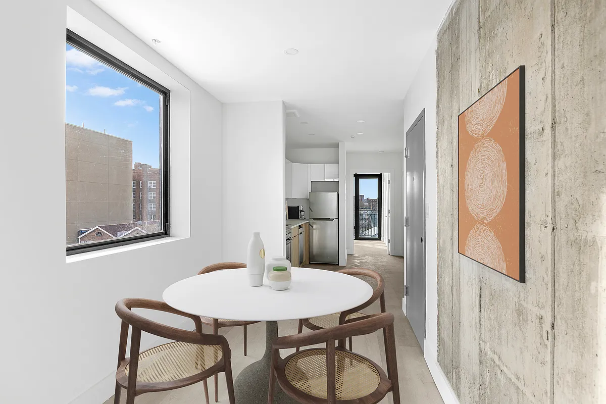 Building Photo - 1463 New York Ave #5B