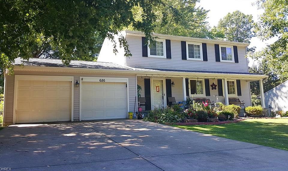 1st image of 686 Laurelwood Dr SE