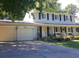 686 Laurelwood Dr SE, Warren, OH
