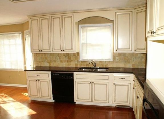 4th image of 4322 Vineyard Trl