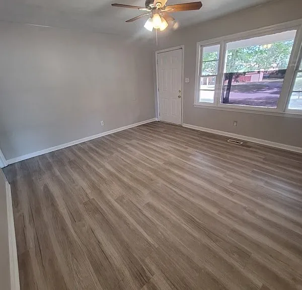 7655 Fletcher Ave — Photo 3