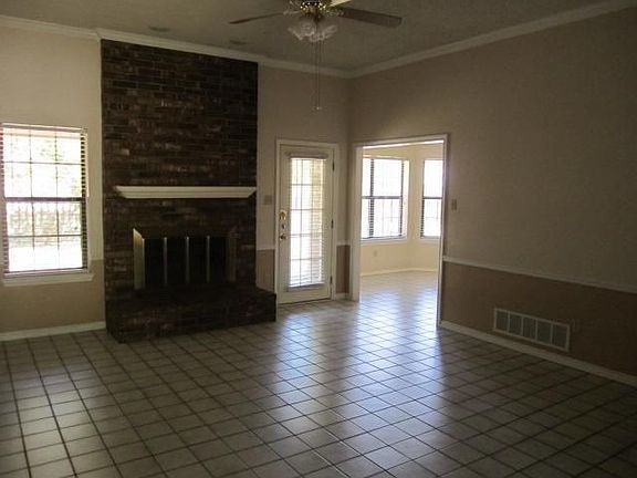 4th image of 219 Harris Dr