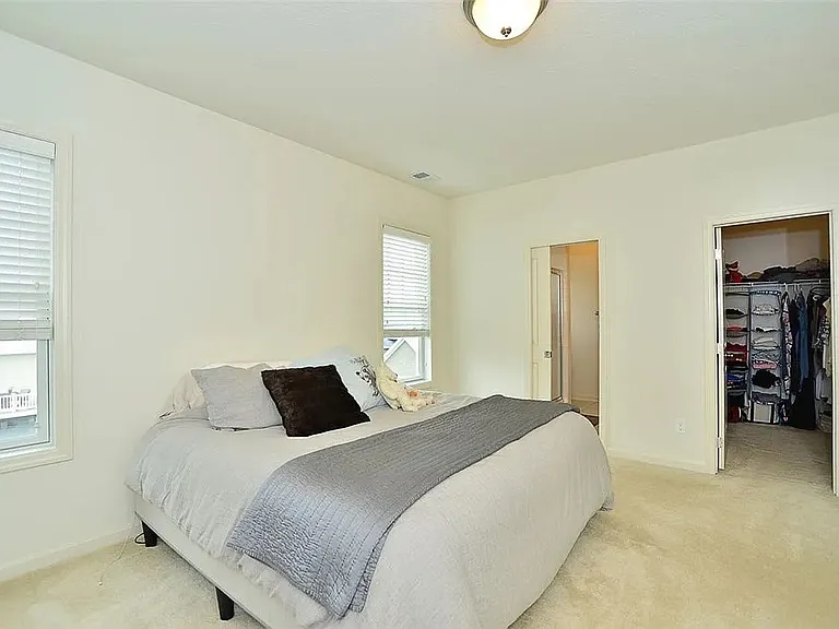 202 Venango Trl — Photo 11