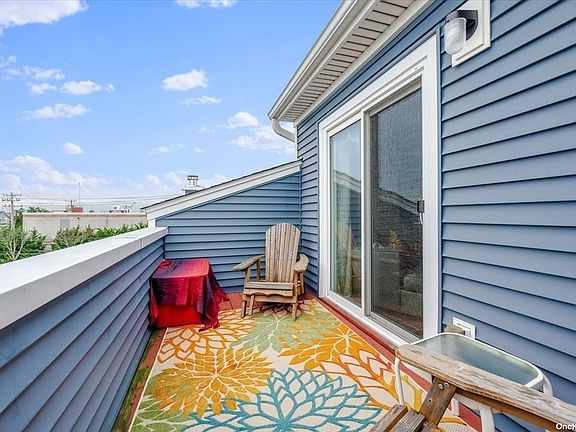 5th image of 100 Baker Ct Unit 11