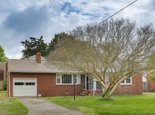 24 S Terrace Dr, Poquoson, VA 23662