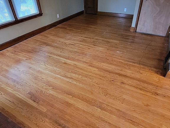 3rd image of 14118 Winthrop St #2