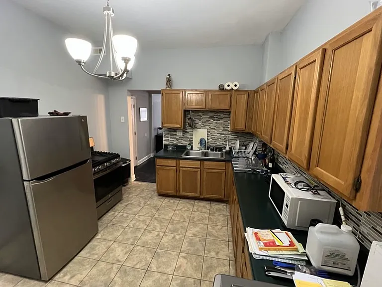 1955 W Chicago Ave #2F — Photo 5