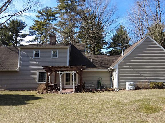 4th image of 1191 N Saddlebrook Ct