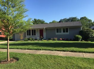 1556 Jewel Ave, St Charles, IL 60174